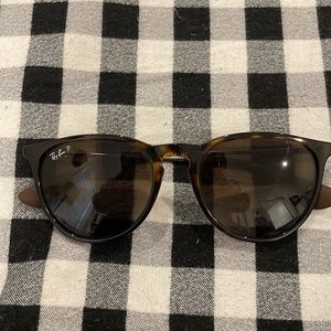 Women’s Rayban Erika Classic